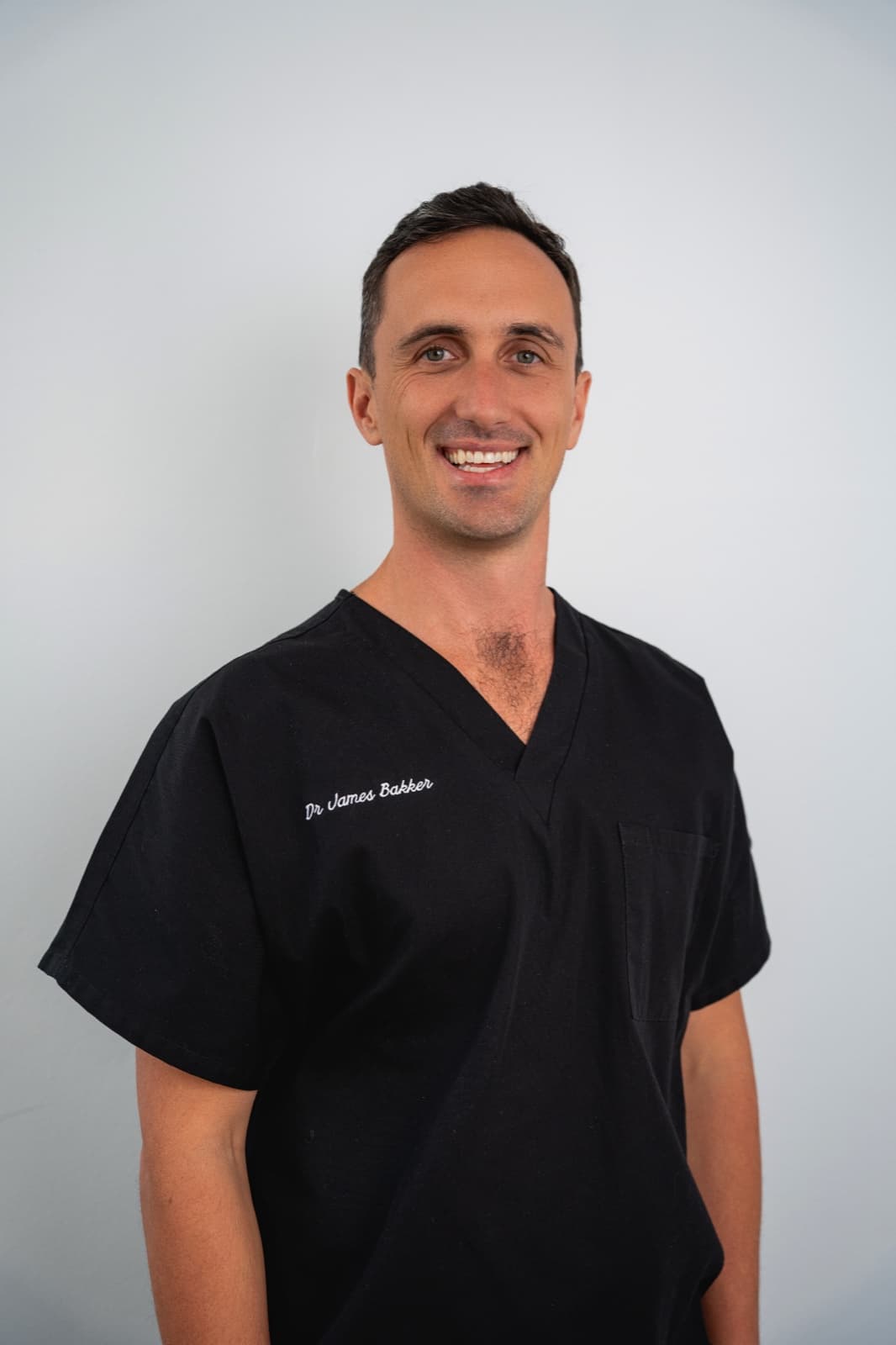 Dr James Bakker